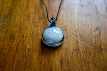 Load image into Gallery viewer, Glass Sand Pendant